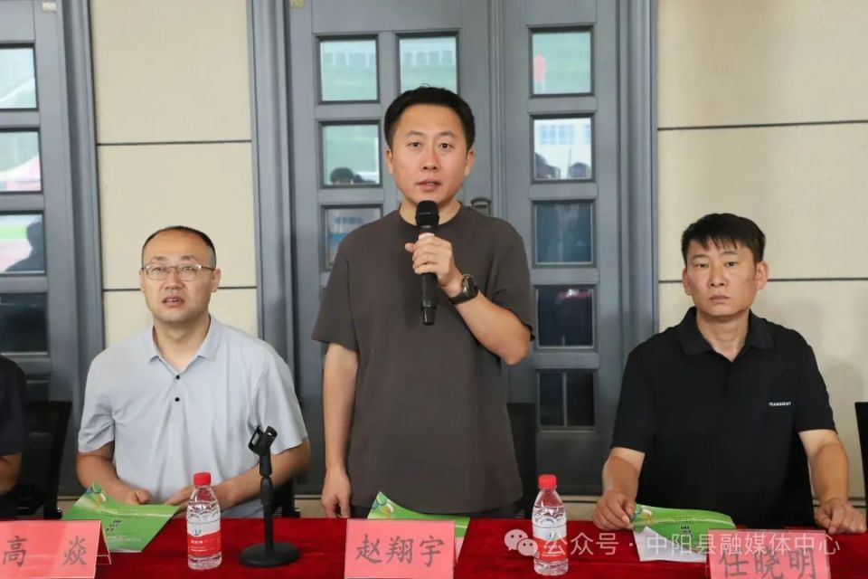 育精神, eXXIU, 的全民参与